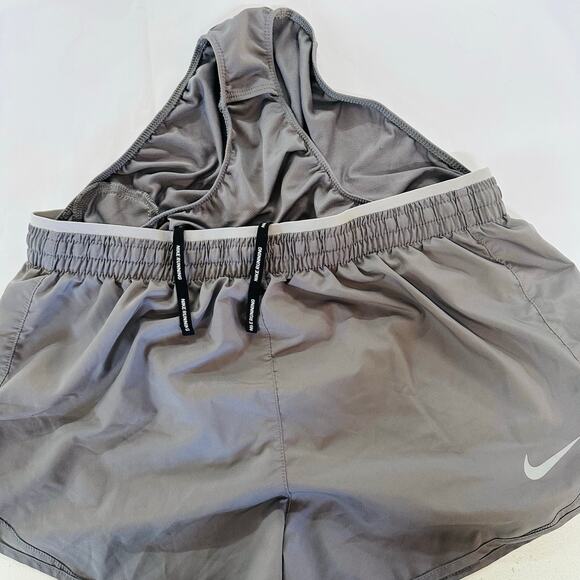 Nike Dri-FIT Women's Running Shorts - Size Large - Breathable & Lightweight - Picture 4 of 5